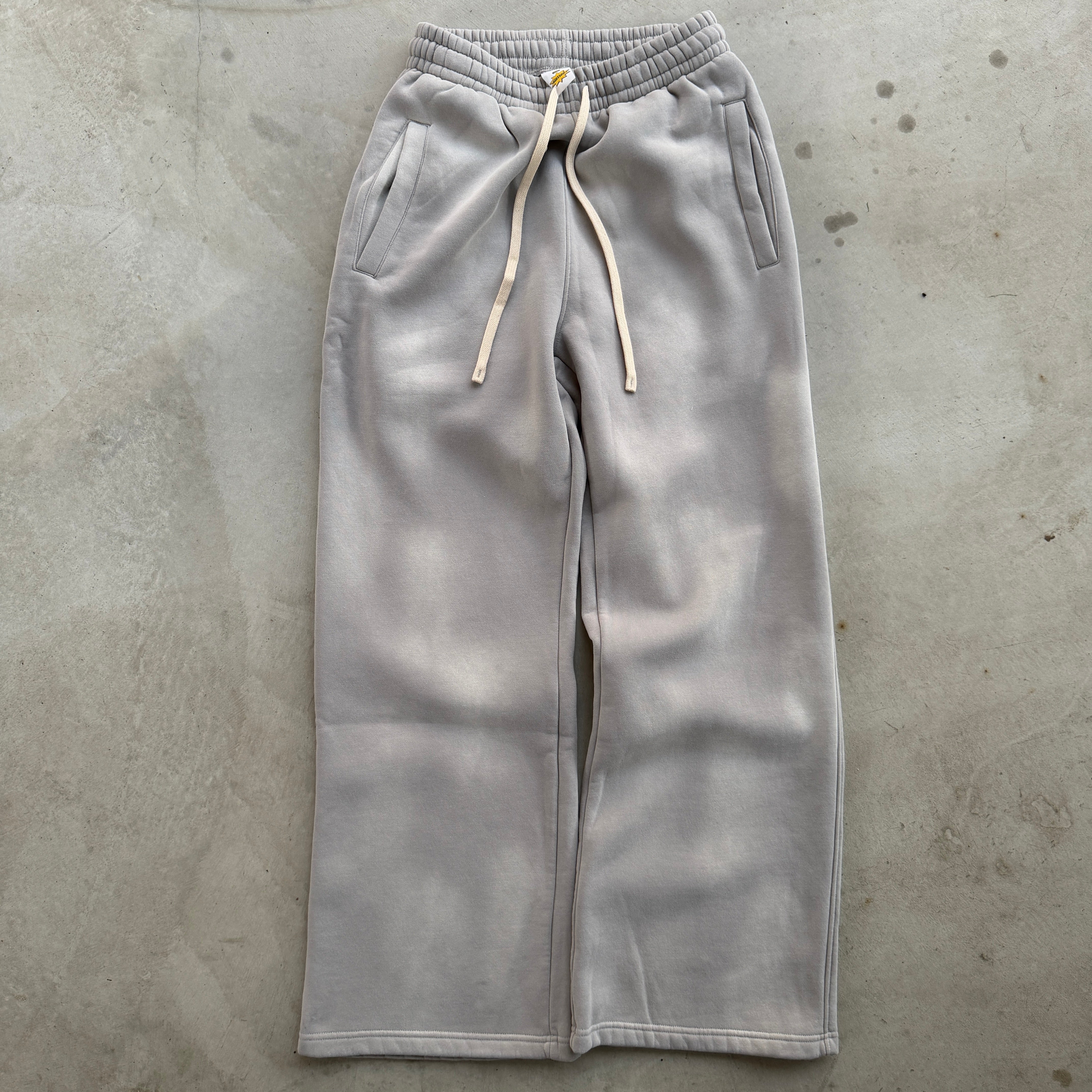 Grey Washed Sweatpants – Starred