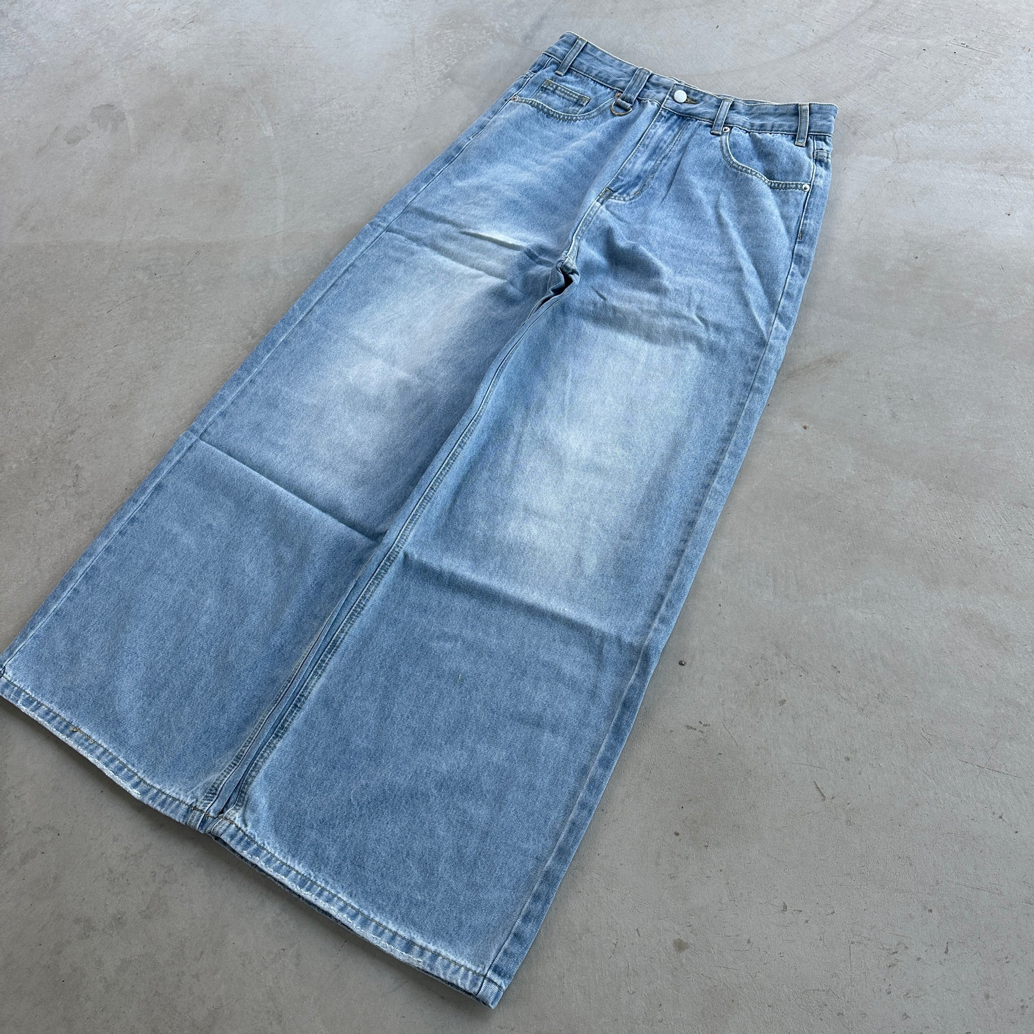 Light Blue Denim – Starred